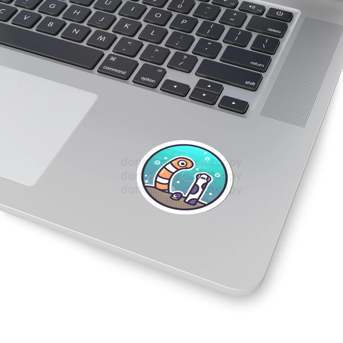 Watermarked - Garden Eels Round Kiss-Cut Sticker — Cute Underwater Marine Life Eel Decal